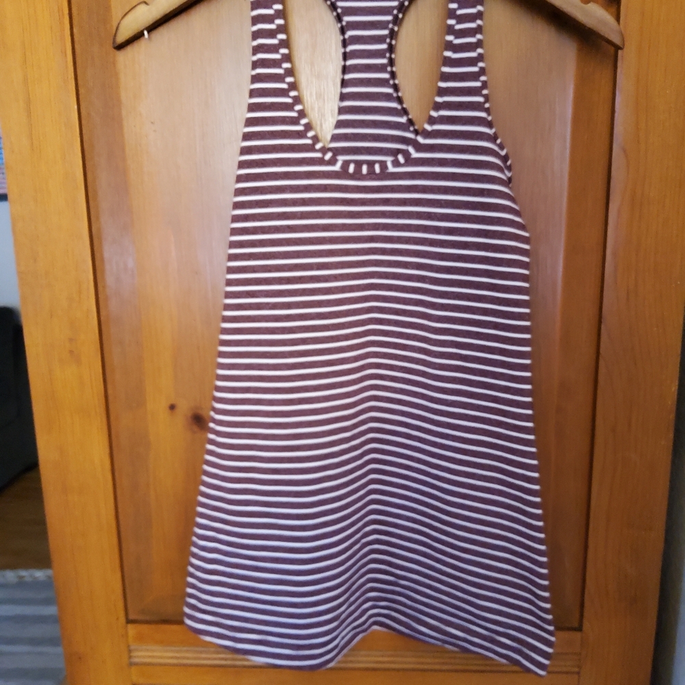 Lululemon Cool Racerback West2East Heathered Bordeaux Drama VGUC Size 4/6